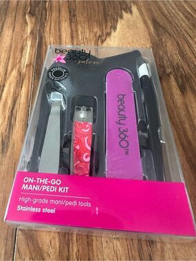Beauty 360 Pink On-the-Go Mani/Pedi Kit